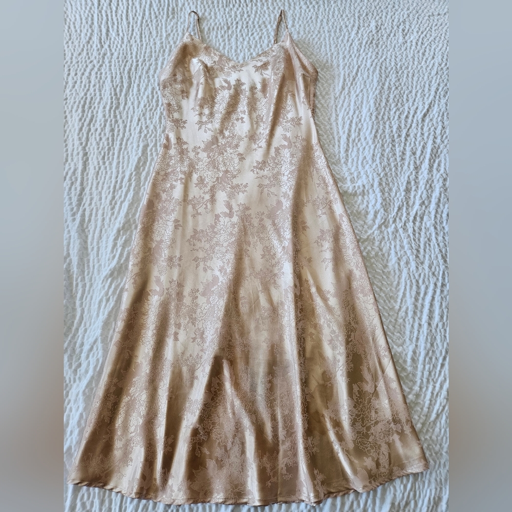 Lulus Champagne Rose Gold Floral Silky Dress